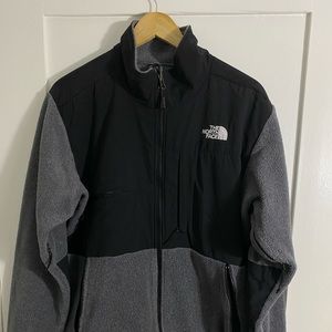 SOLD! The North Face Men's Denali 2 Jacket Size Medium